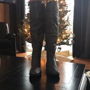 White Mountain “Lottie” Tall Knee Boots